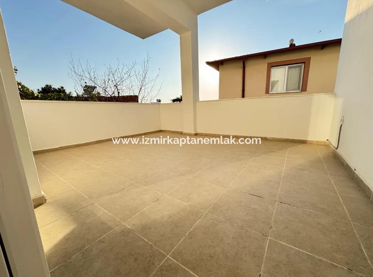 Separate Kitchen And Garden Inexpensive 2 1 Flat For Sale In Ürkmez