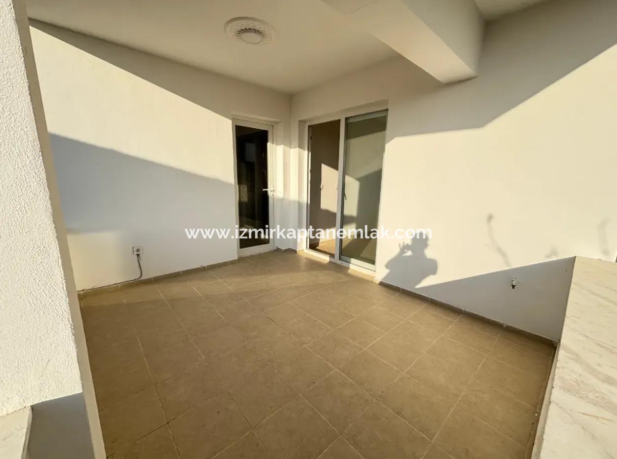Separate Kitchen And Garden Inexpensive 2 1 Flat For Sale In Ürkmez