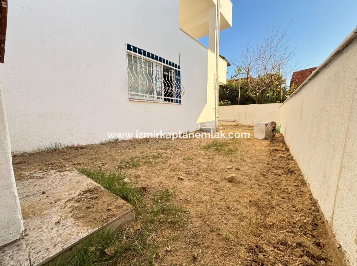 Separate Kitchen And Garden Inexpensive 2 1 Flat For Sale In Ürkmez