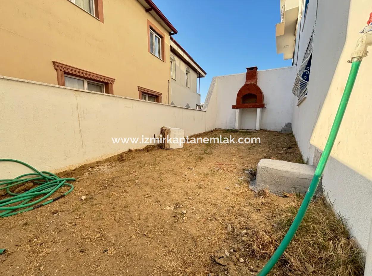 Separate Kitchen And Garden Inexpensive 2 1 Flat For Sale In Ürkmez