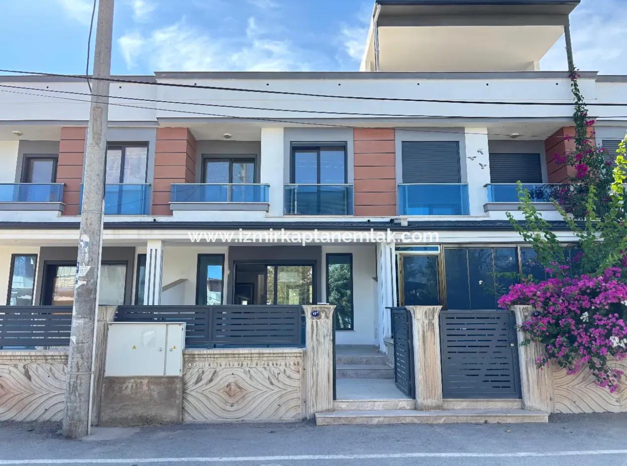 Spacious 3 1 Villa For Sale In Doğanbey Center