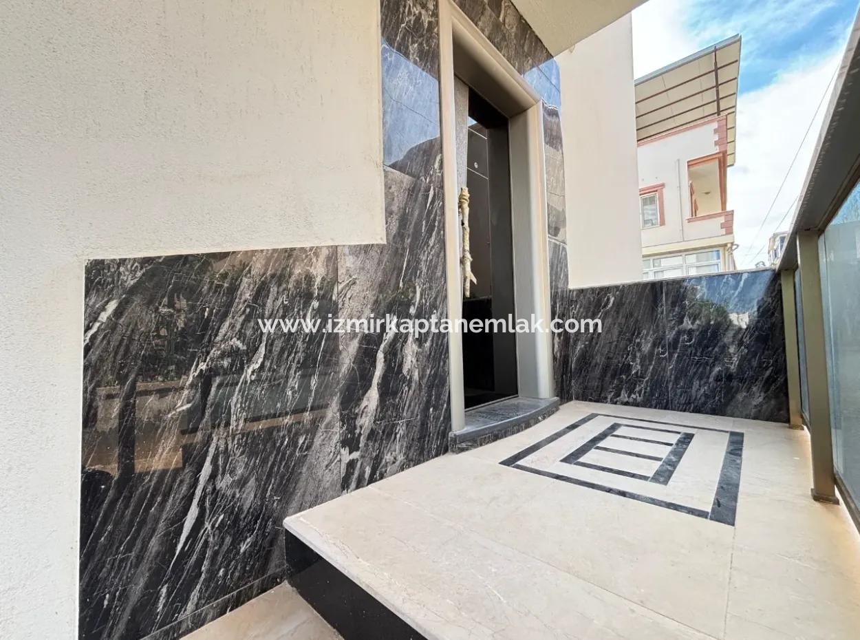 3 1 Villa For Sale In Doğanbey With 500 M Parking Lot Garden