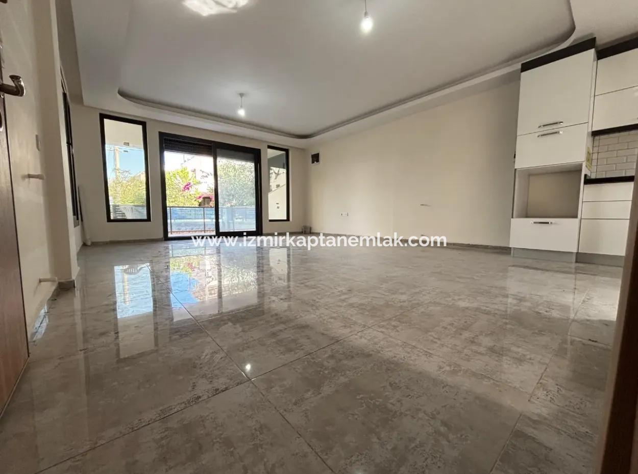 3 1 Villa For Sale In Doğanbey With 500 M Parking Lot Garden