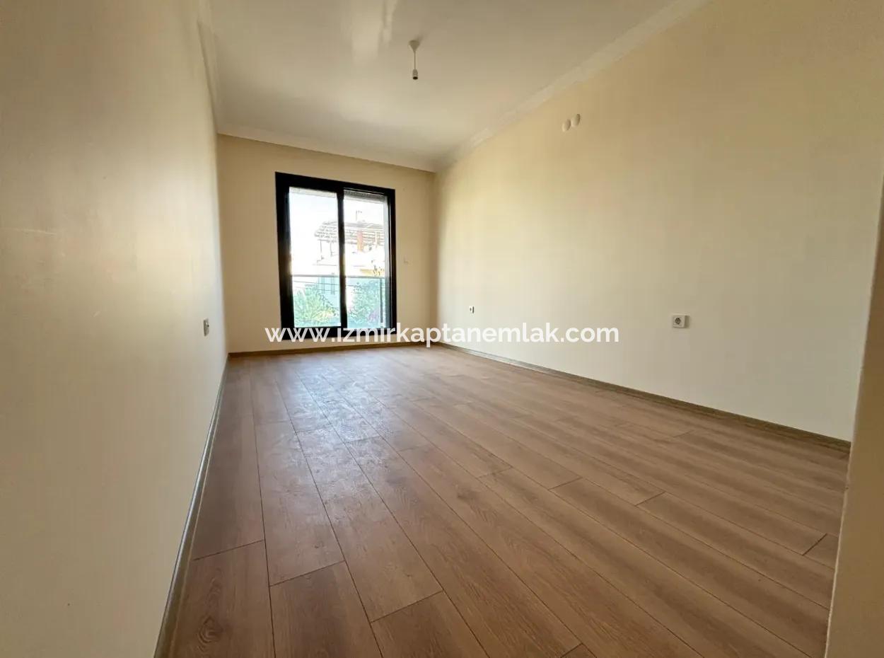 3 1 Villa For Sale In Doğanbey With 500 M Parking Lot Garden