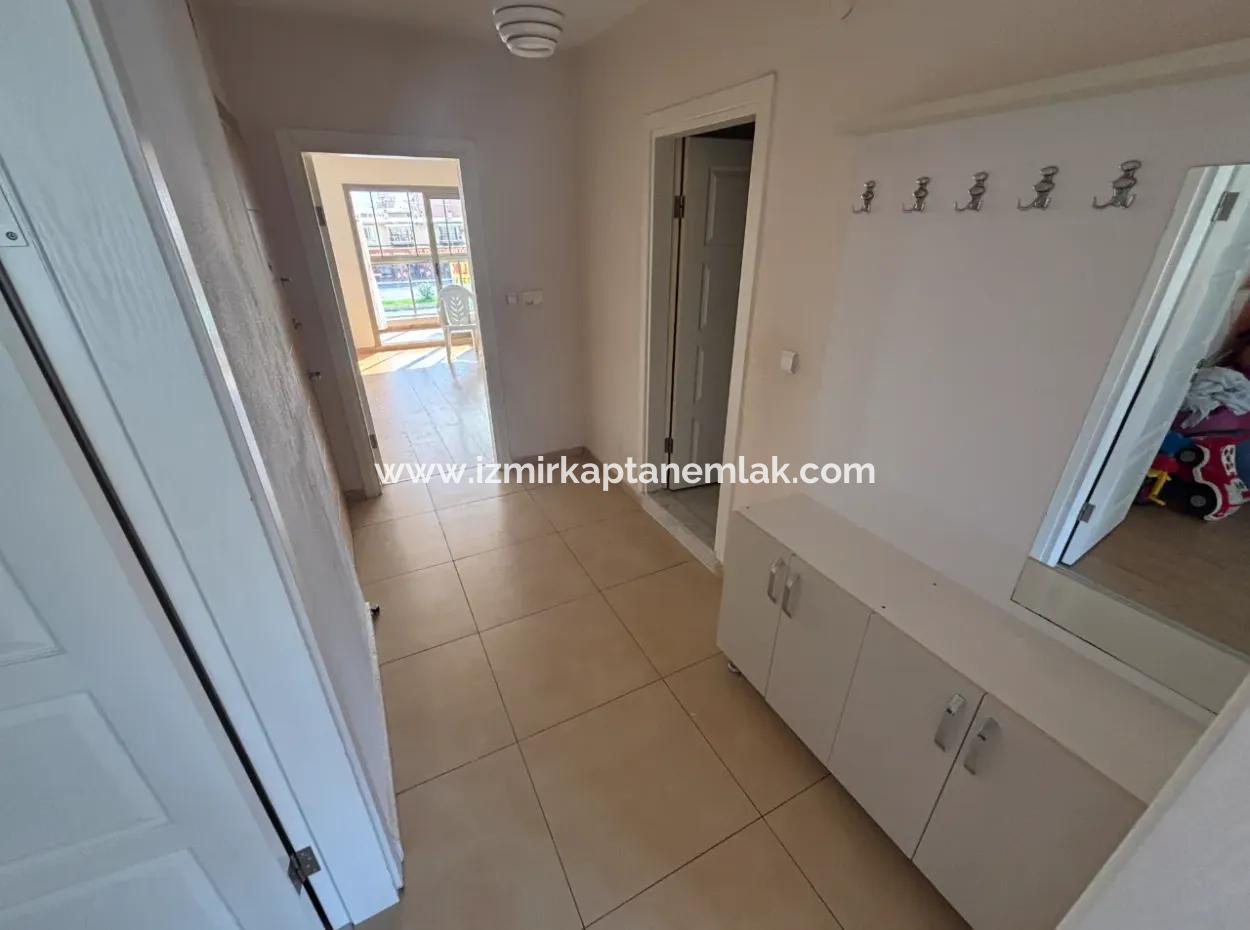 2 1 Middle Floor Flat On The Street In Seferihisar Bengiler