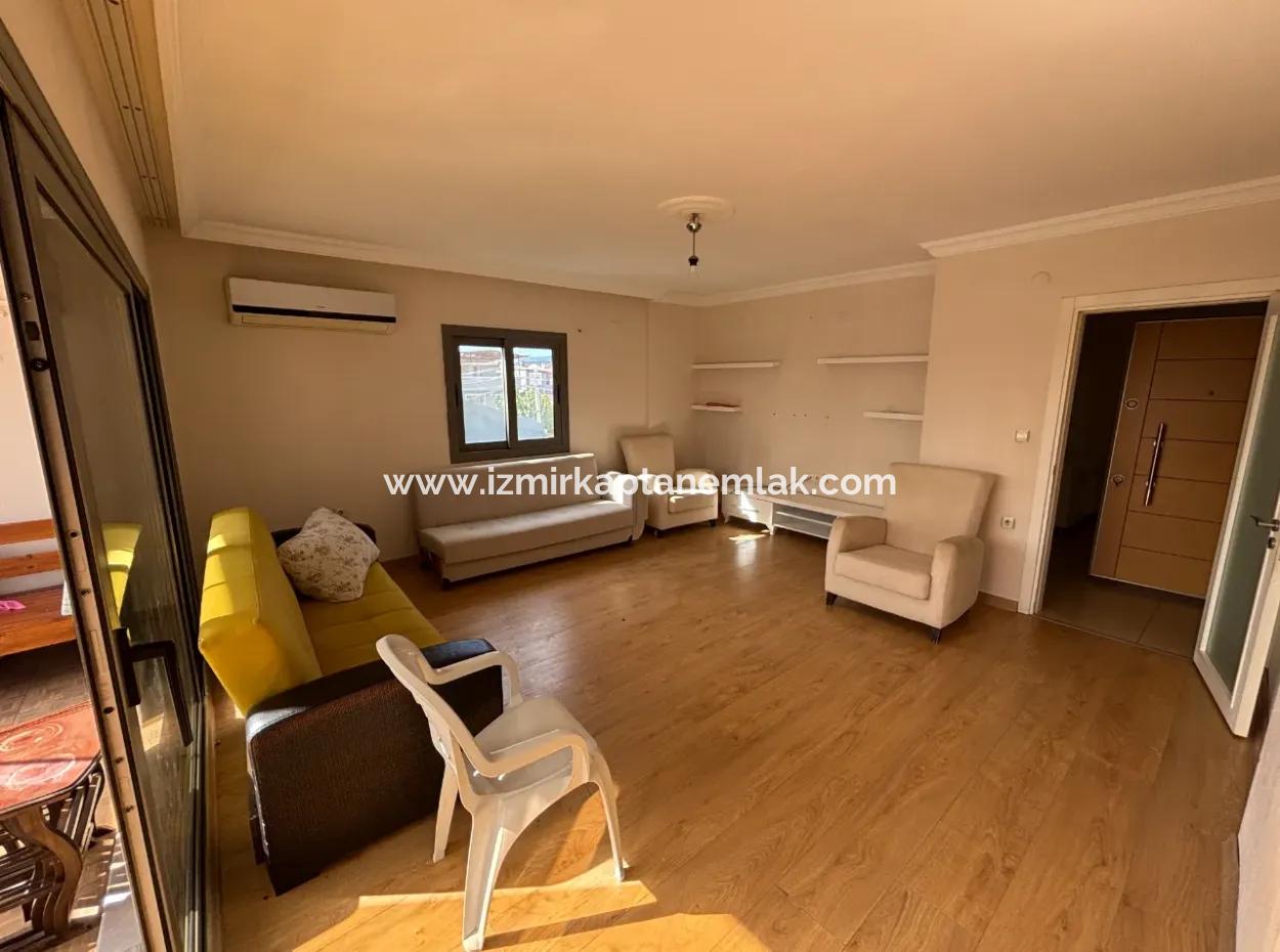 2 1 Middle Floor Flat On The Street In Seferihisar Bengiler