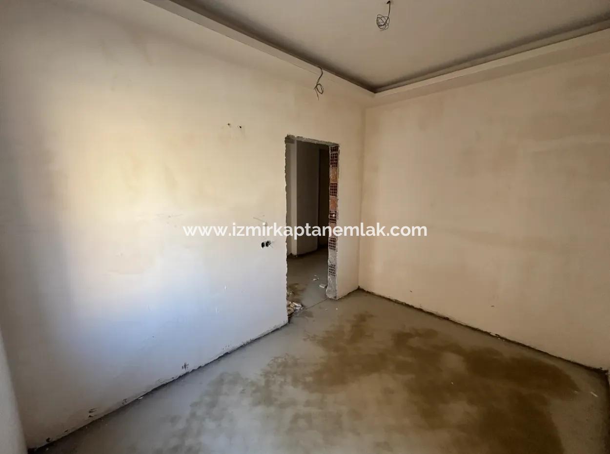 1 1 Middle Floor Flat In A Beautiful Location In Izmir Seferihisar Hidirlik
