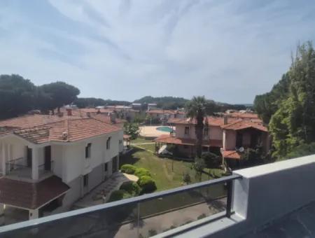 Ürkmez 3 1 Villa For Sale With Large Garden By The Sea