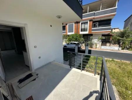 Detached Villa In 300 M2 Plot In Izmir Seferihisar Cumhuryet Mah