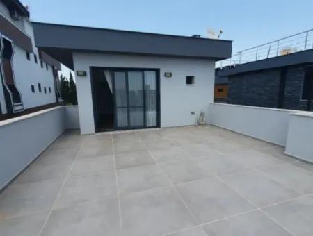 Triplex Cottage For Sale In A Complex With 3 1 Pool In Izmir, Seferihýsar,Payamli