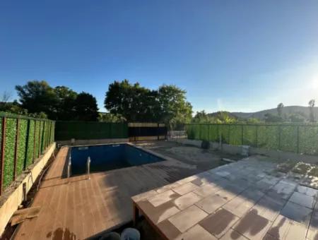 Triangular Bungolov House With Pool In 300 M2 Plot In Izmir Menderes Yeniköy