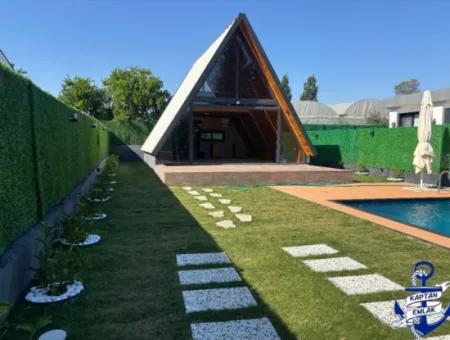 Triangular Bungolov House With Pool In 300 M2 Plot In Izmir Menderes Yeniköy