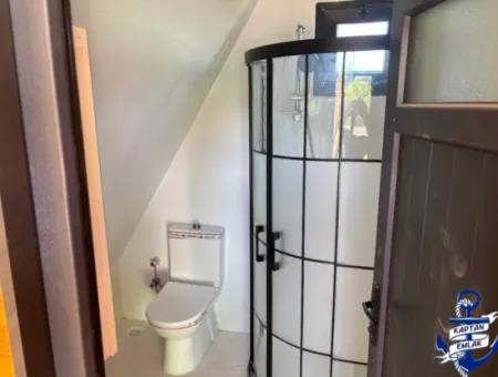 Triangular Bungolov House With Pool In 300 M2 Plot In Izmir Menderes Yeniköy
