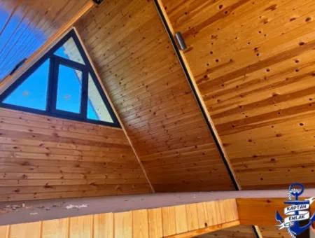 Triangular Bungolov House With Pool In 300 M2 Plot In Izmir Menderes Yeniköy