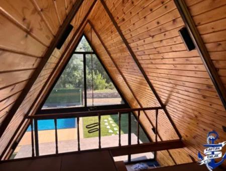 Triangular Bungolov House With Pool In 300 M2 Plot In Izmir Menderes Yeniköy