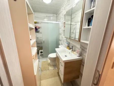 4 1 Spacious Villa For Sale With Separate Kitchen 300M To The Beach In Ürkmez