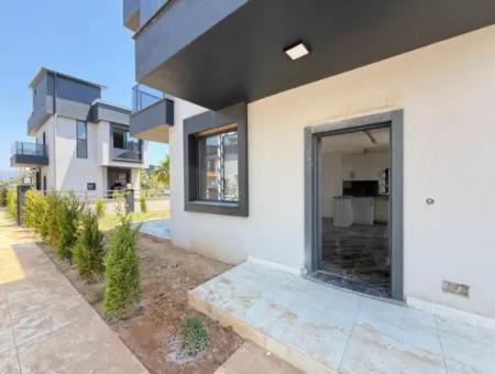 2 1 Villa For Sale With Independent Garden In 200M2 Plot In Doğanbey