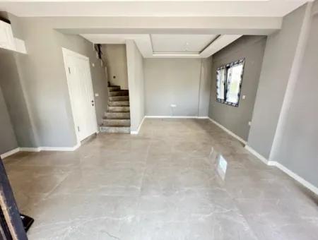 3 1 Villa For Sale With New Garden In The Center Of Doğanbey