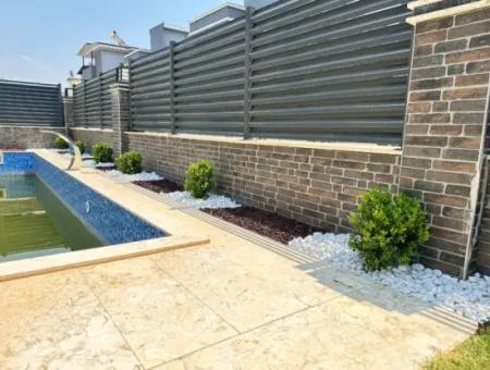 3 1 Villa For Sale With Independent Pool And Large Garden In Doğanbey
