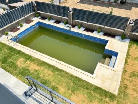 3 1 Villa For Sale With Independent Pool And Large Garden In Doğanbey
