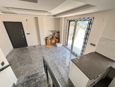 2 1 Villa For Sale Suitable For 500M Loan To The Beach In Ürkmez