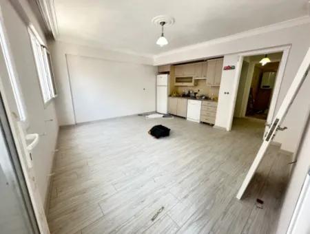 2 1 Apartment For Sale 150M To The Beach In Ürkmez Center