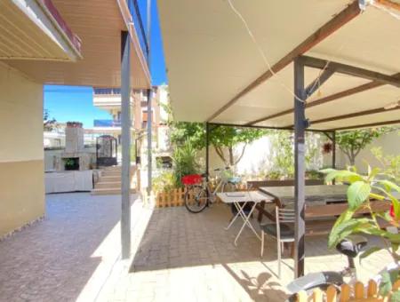 2 1 Apartment For Sale In Ürkmez Center With Closed Garage And Garden