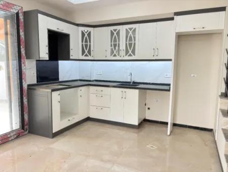 3 1 Villa For Sale With Large Garden In Doğanbey