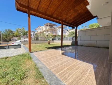 Spacious 3 1 Villa For Sale With Parking Lot 500 M To The Beach In Özdere And Large Garden