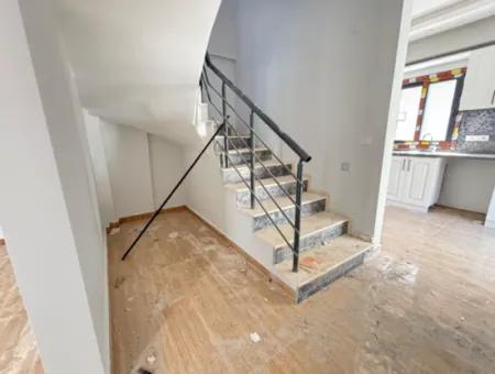 3 1 Villa For Sale With Garden Separate Kitchen In Özdere Central Location