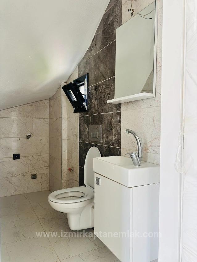 Вилла 3+1 С Просторным Садом На Продажу В Районе Джумхуриет, Чеферихисар, Измир