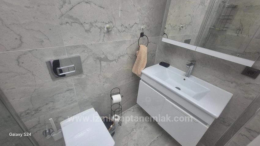 Большой Магазин Купонов На Продажу В Самом Оживленном Месте Уркмеза