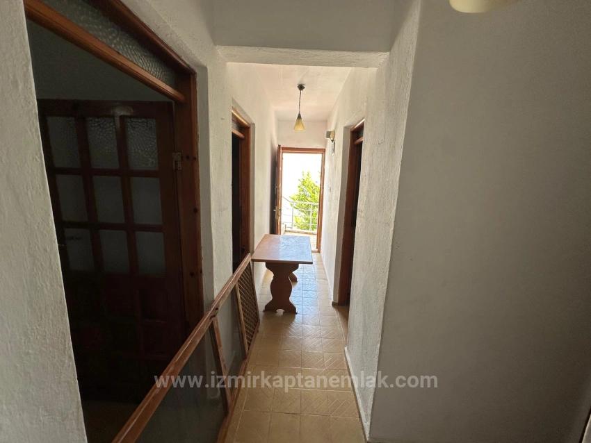 Две Квартиры 2+1 У Моря На Продажу В Паямлы, Сеферихисар, Измир