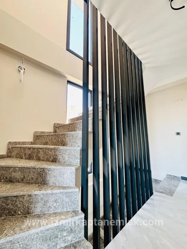 Для продажи Летний 3+1 в Atatürk Seferihisar Doğanbey - 150 m²