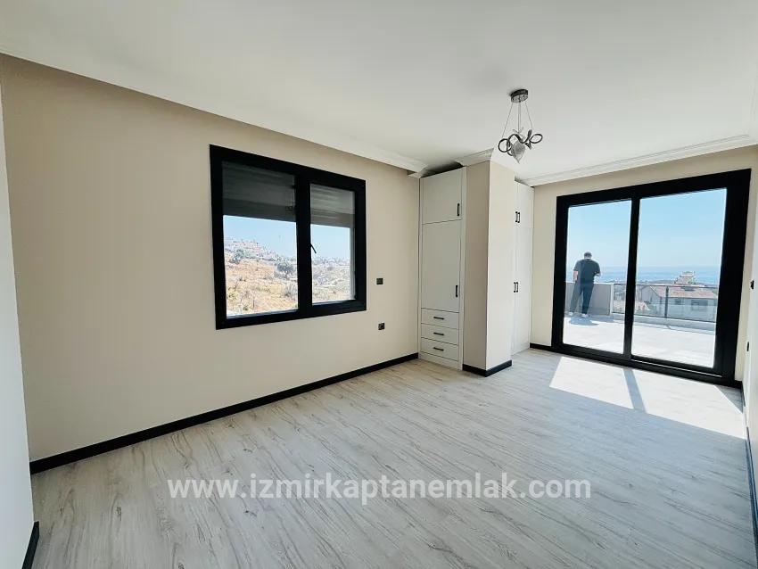 Для продажи Летний 3+1 в Atatürk Seferihisar Doğanbey - 150 m²