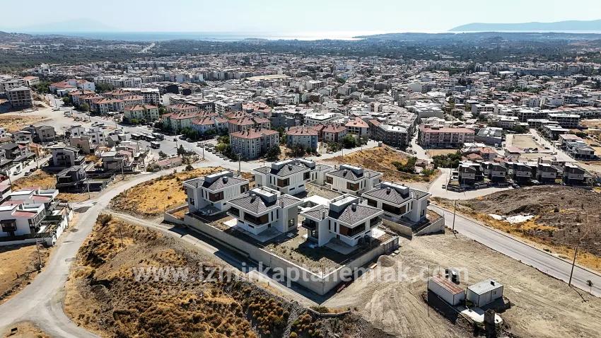 Для продажи Вилла 3+2 в Turabiye Seferihisar - 240 m²