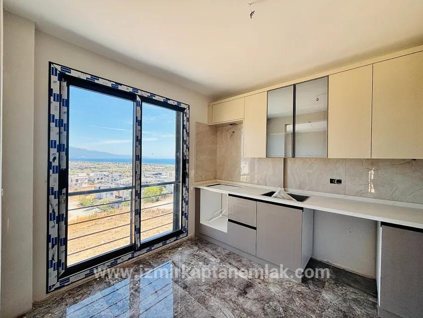 Для продажи Летний 2+1 в Atatürk Seferihisar Doğanbey - 115 m²