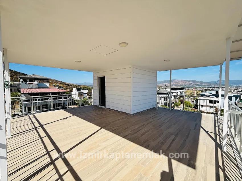 Для продажи Летний 3+2 в Atatürk Seferihisar Doğanbey - 160 m²