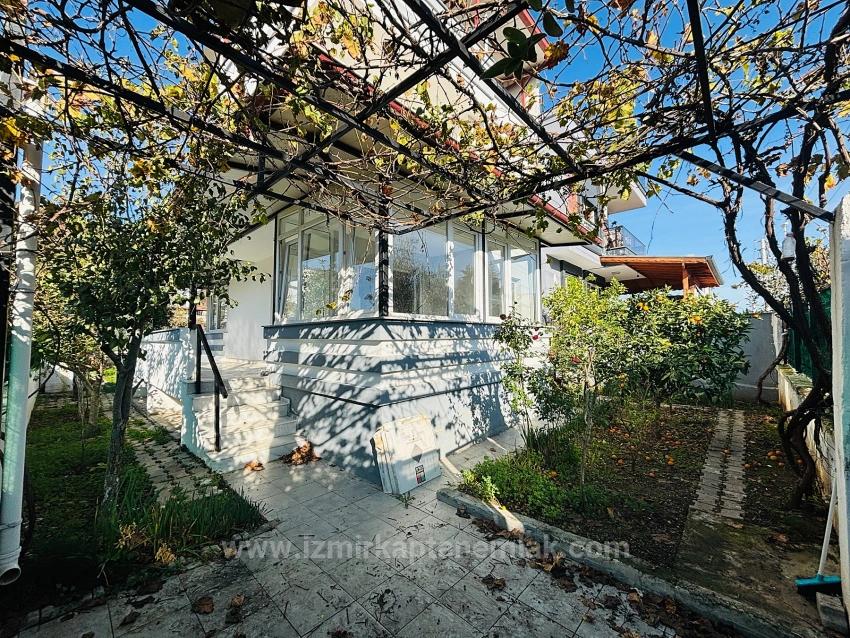 Триплекс 4+1 С Отдельной Парковкой И Садом В Сеферихисар Доганбей