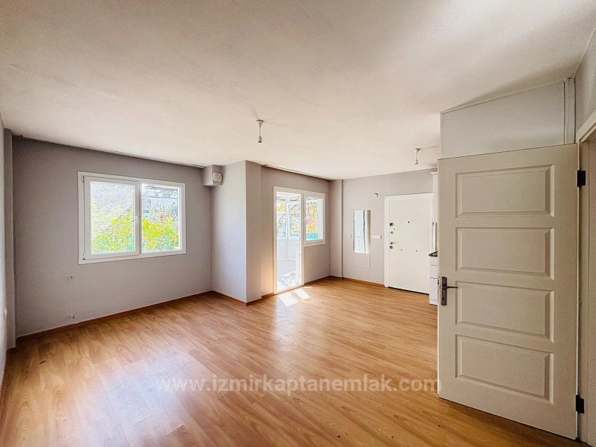 Триплекс 4+1 С Отдельной Парковкой И Садом В Сеферихисар Доганбей