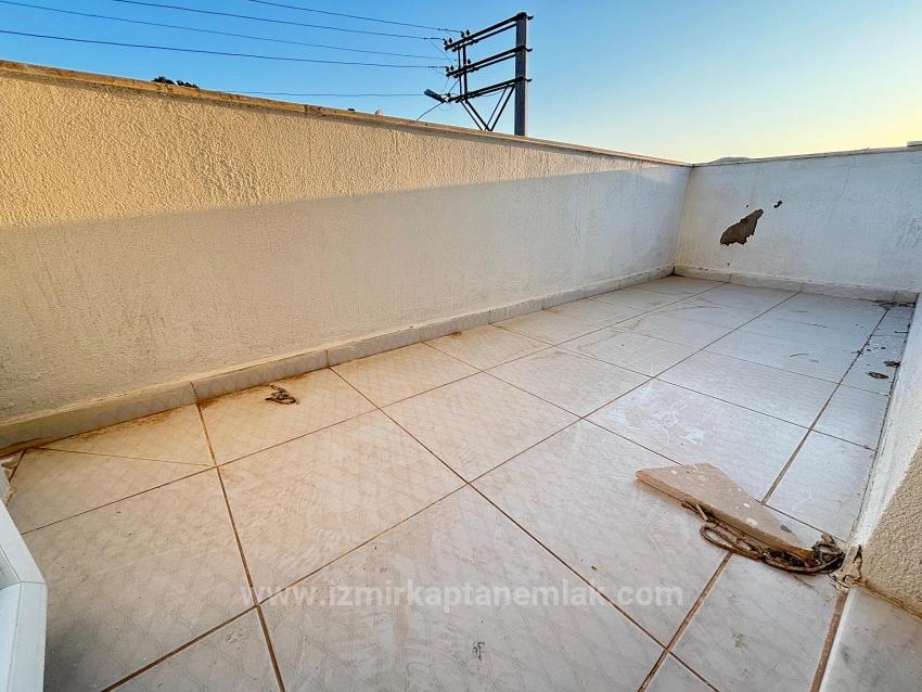 Триплекс 4+1 С Отдельной Парковкой И Садом В Сеферихисар Доганбей