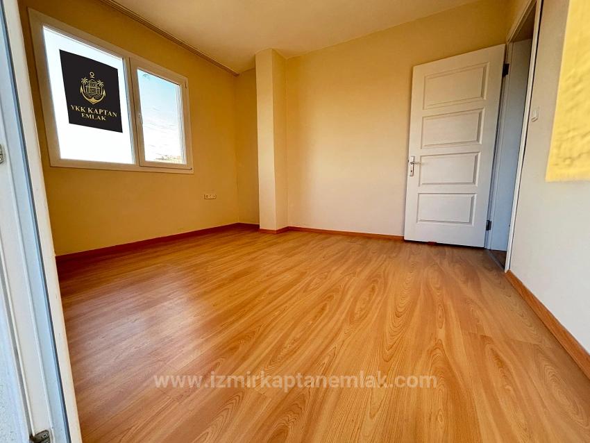 Триплекс 4+1 С Отдельной Парковкой И Садом В Сеферихисар Доганбей