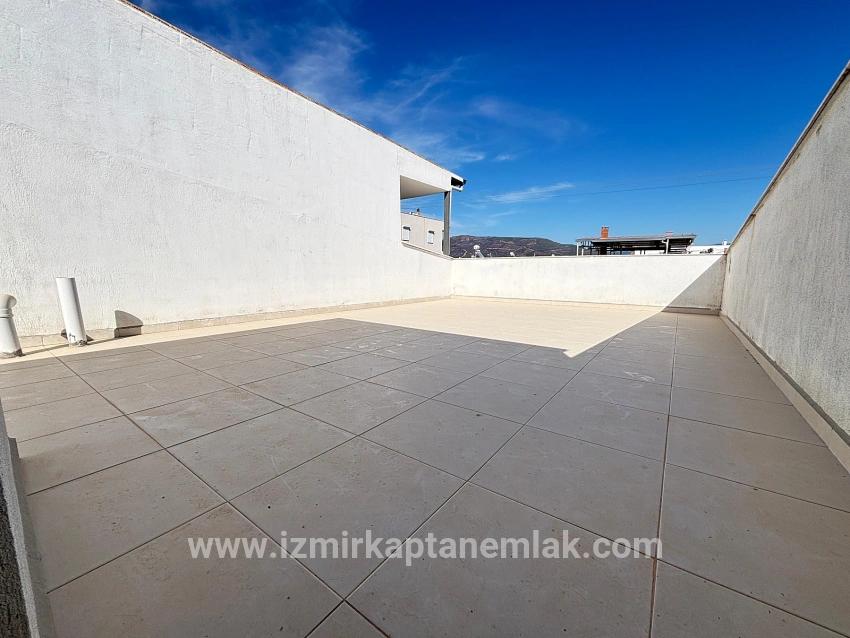 Для продажи Летний 3+1 в Payamlı Seferihisar Doğanbey - 180 m²