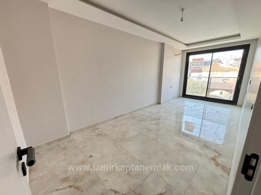 Большой И Просторный Триплекс 6+2 На Продажу В Центре Сеферихисар Паямлы