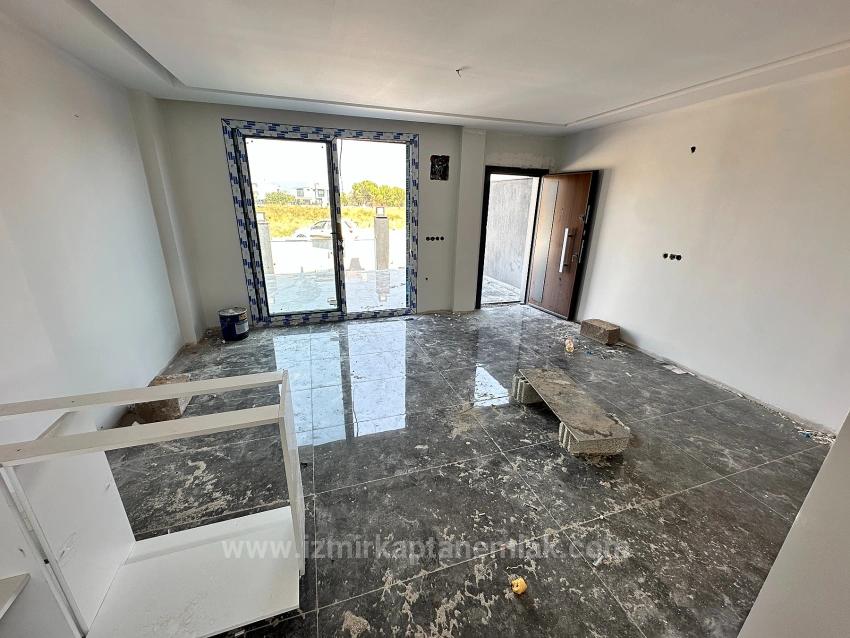 Продается Новая Вилла 2+1 С Большим Садом В Сеферихисар Джумхуриет