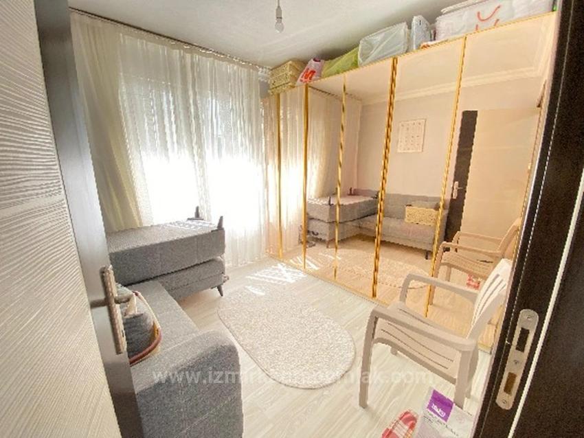 Продается Квартира 2+1 В Районе Сеферихисар Юрмез Бенгилер, Удобный 2 Этаж, Чистота