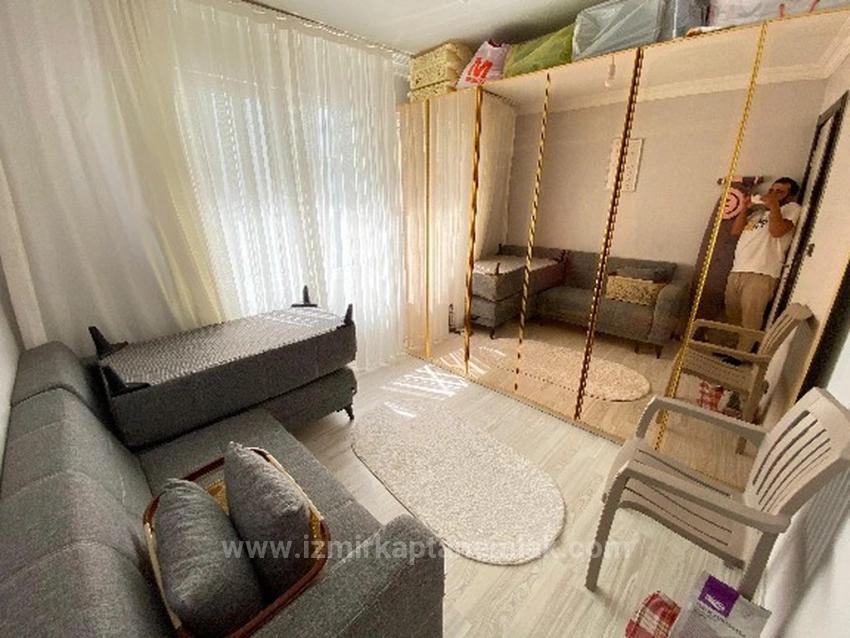 Продается Квартира 2+1 В Районе Сеферихисар Юрмез Бенгилер, Удобный 2 Этаж, Чистота