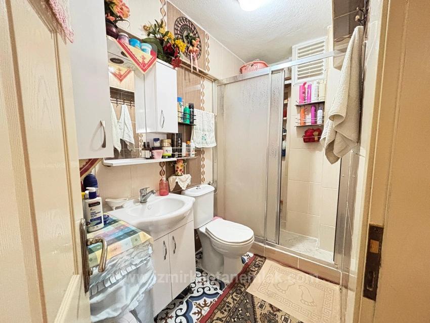 Квартира 2+1 На Продажу В Центре Сеферихисара, Уркмез, 150 М От Пляжа