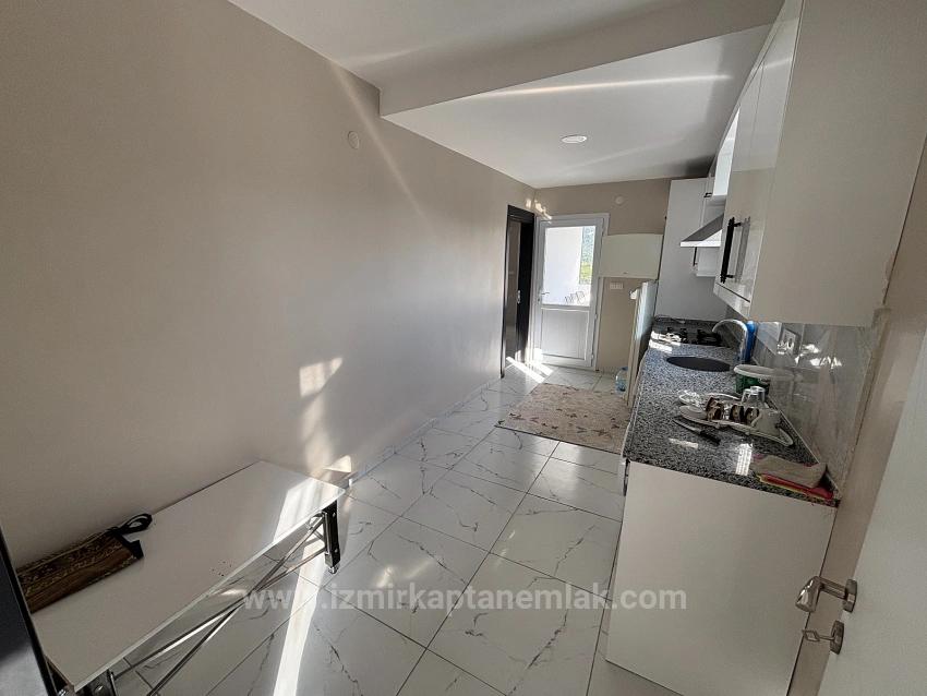 Квартира 3+1 С Видом На Море В Измире Мендерес Февзи Чакмак