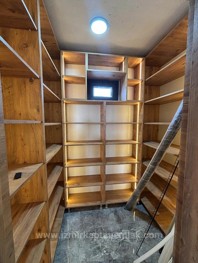 Ультра-Роскошная Триплекс-Вилла 4+1 С Большим Садом В Сеферихисар Доганбей, Измир